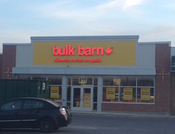 La pollution visuelle « Bulk Barn » se répand au Québec!