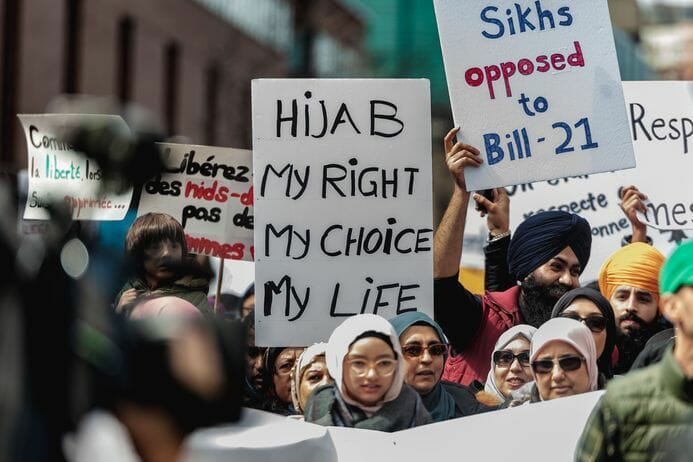 Manifestation au Québec contre la loi sur la laïcité